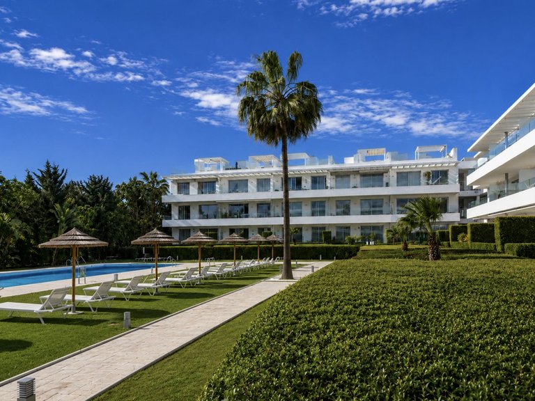 Apartment for Sale in Bel Air, Malaga 1