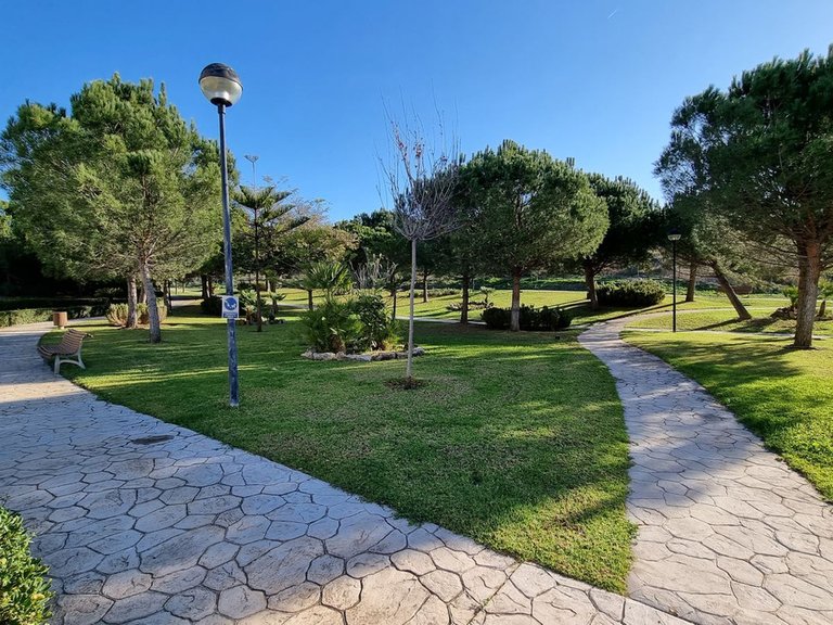 Villa for Sale in Santa Clara, Malaga 16