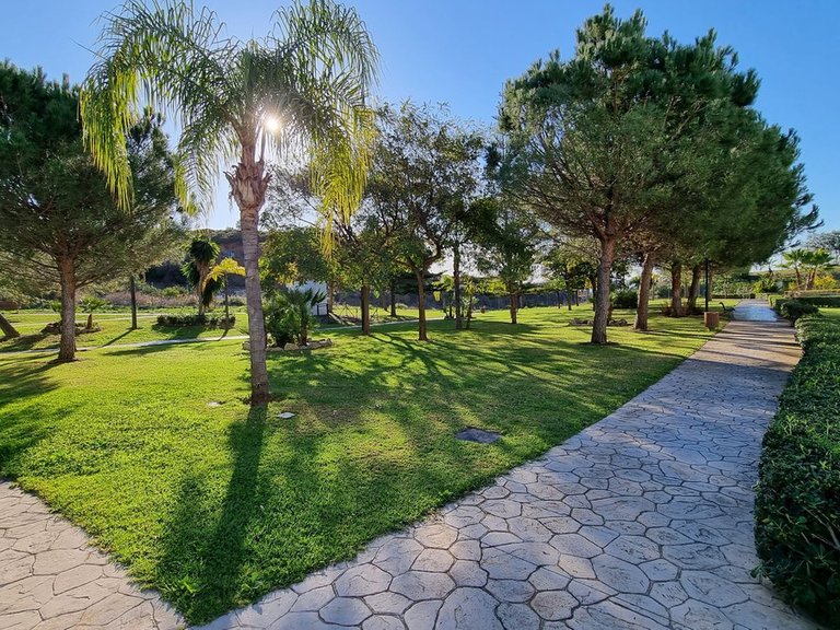 Villa for Sale in Santa Clara, Malaga 17