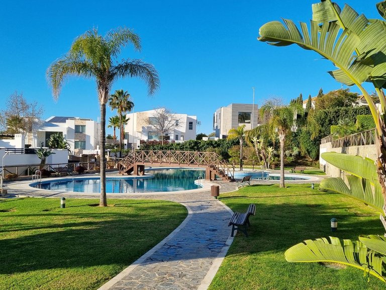 Villa for Sale in Santa Clara, Malaga 20