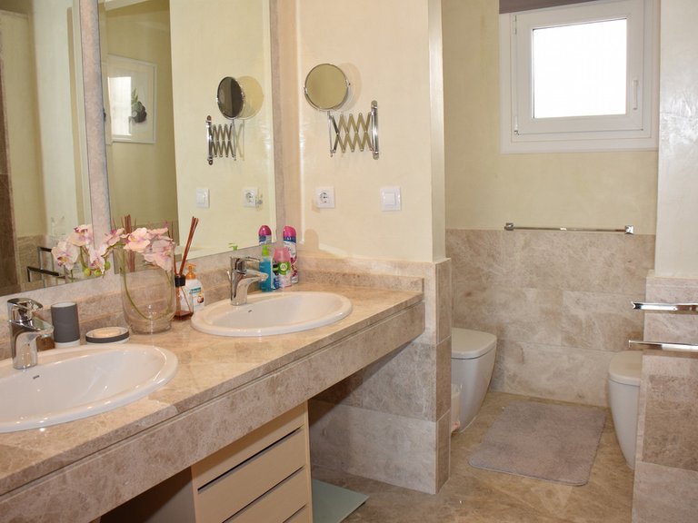 Villa for Sale in Santa Clara, Malaga 6