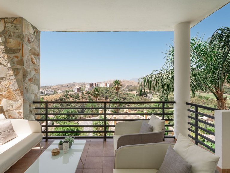 Apartment for Sale in Los Almendros, Malaga 3