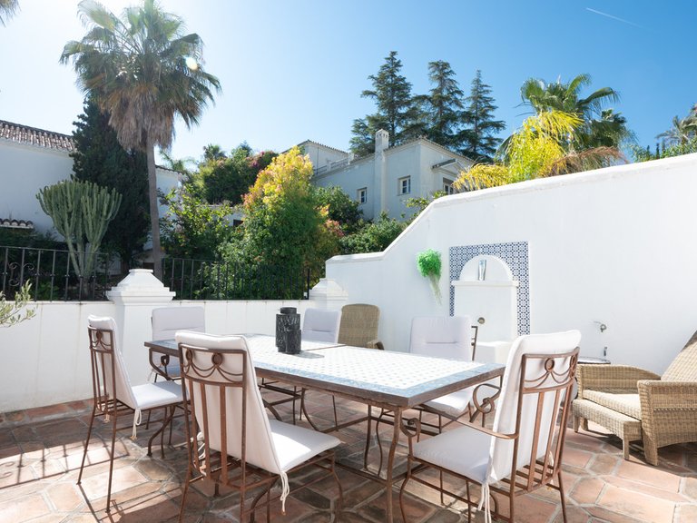 Villa for Sale in The Golden Mile, Malaga 19