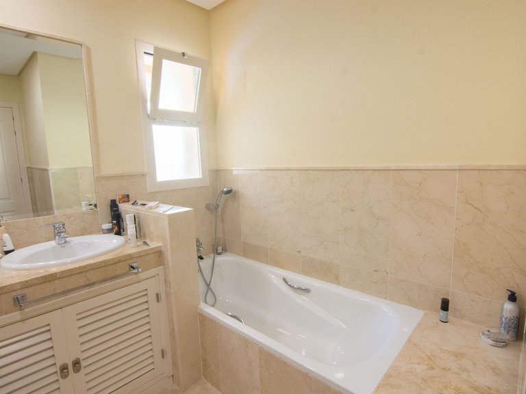 Apartment for Sale in La Mairena, Malaga 18