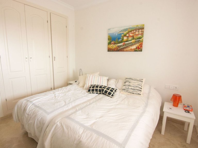 Apartment for Sale in La Mairena, Malaga 4