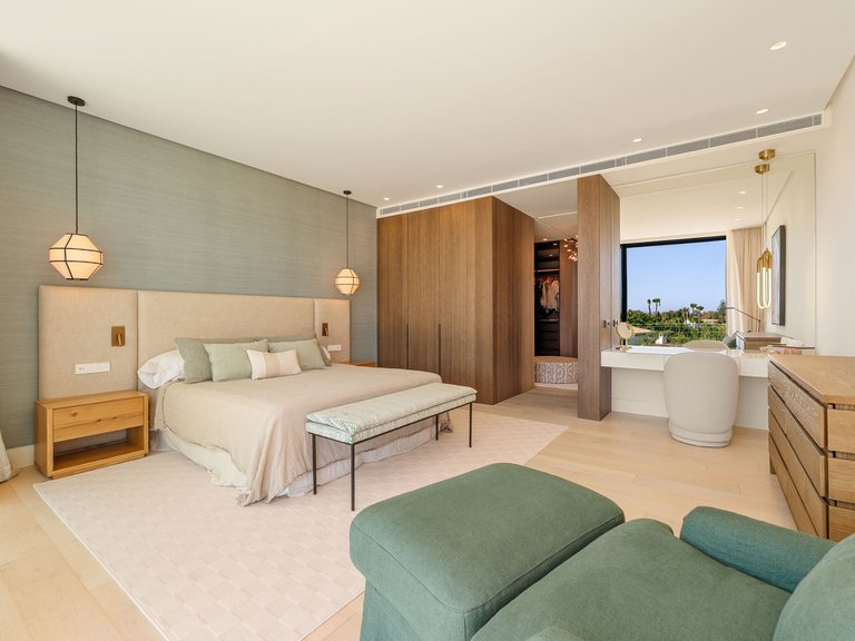 Villa for Sale in Guadalmina Alta, Malaga 40