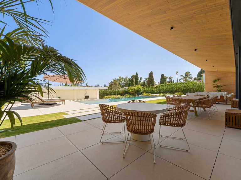 Villa for Sale in Guadalmina Alta, Malaga 54