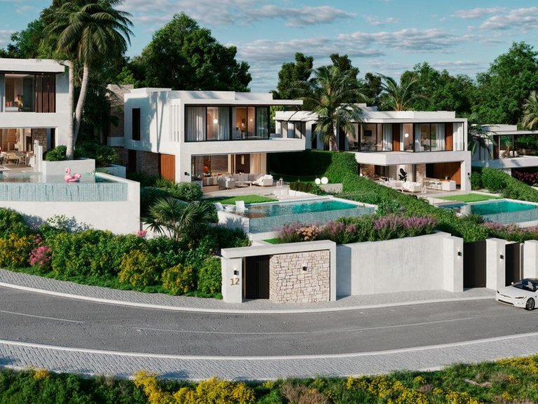 Villa for Sale in La Capellania, Malaga 2