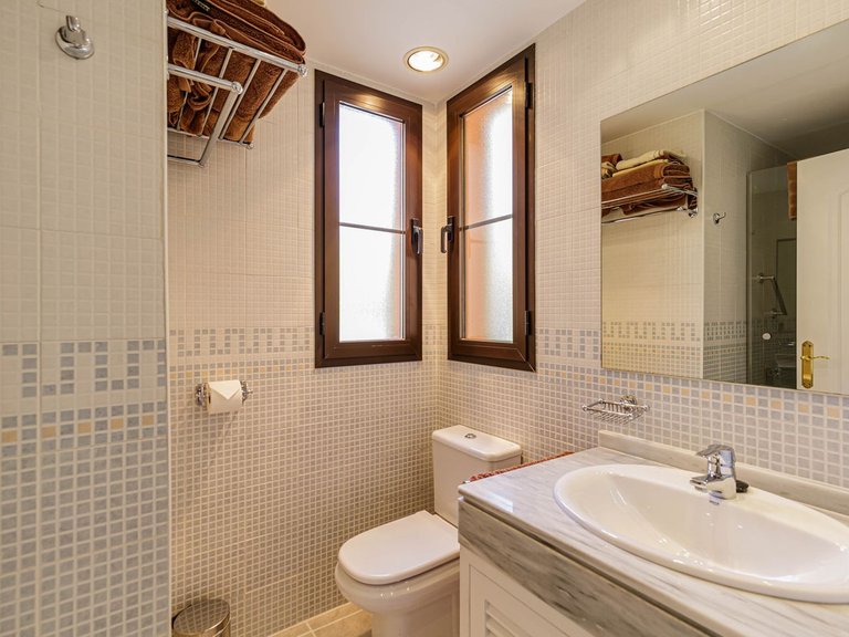 Apartment for Sale in Los Arqueros, Malaga 17