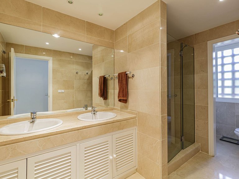 Apartment for Sale in Los Arqueros, Malaga 19