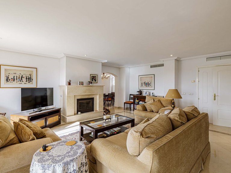 Apartment for Sale in Los Arqueros, Malaga 6