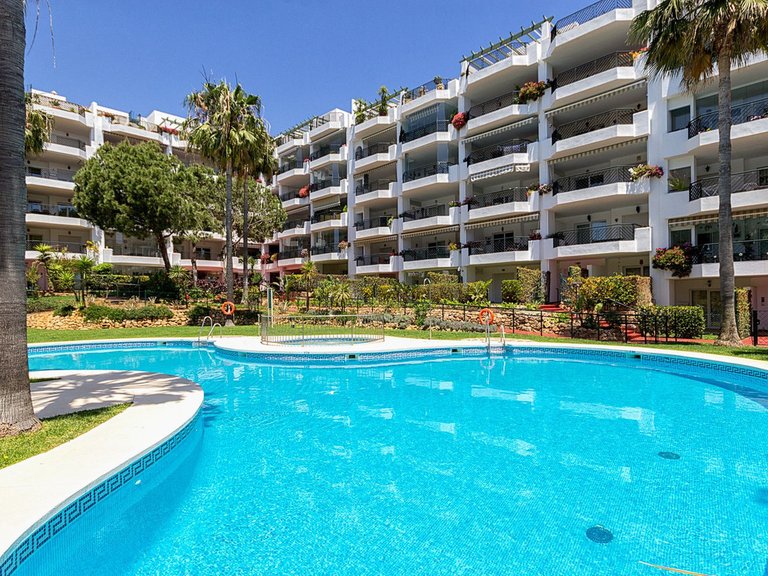 Apartment for Sale in Calahonda, Malaga 18