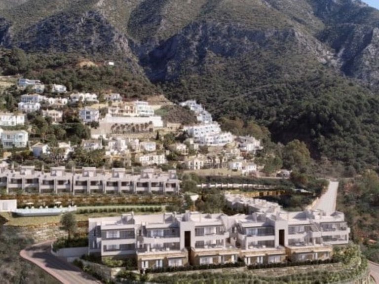 Town House for Sale in Istán, Malaga 24