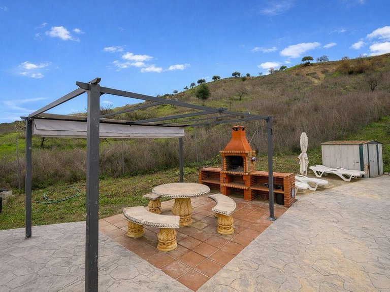 Villa for Sale in Coín, Malaga 13