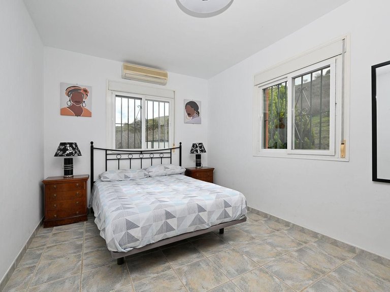 Villa for Sale in Coín, Malaga 8
