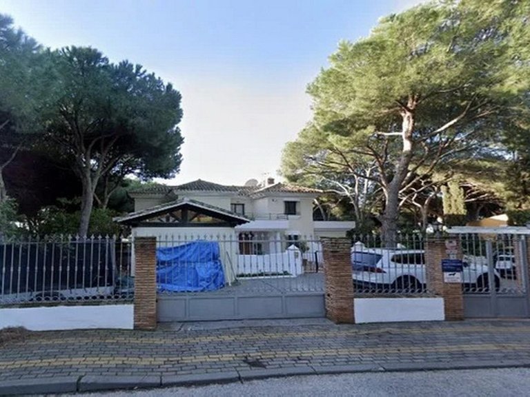 Villa for Sale in Marbella, Malaga 2