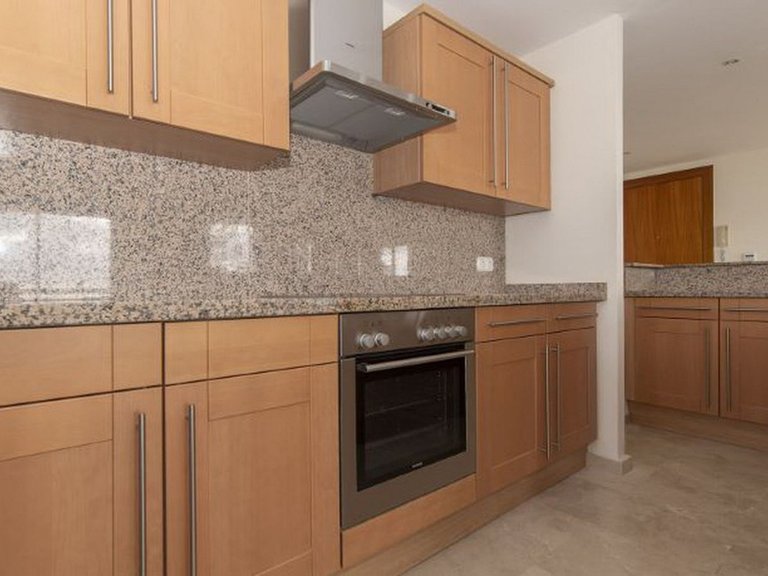 Villa for Sale in Marbella, Malaga 9