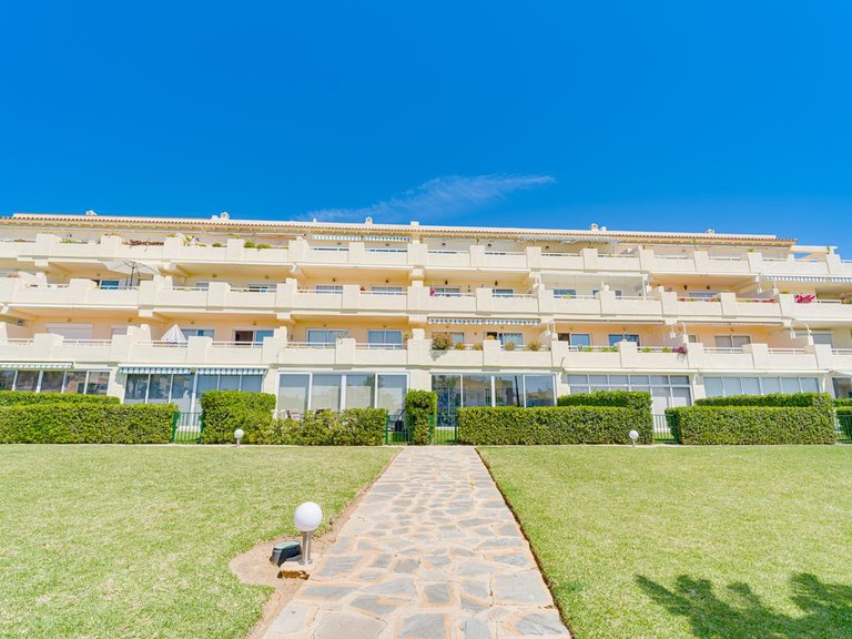 Apartment for Sale in El Chaparral, Malaga 27