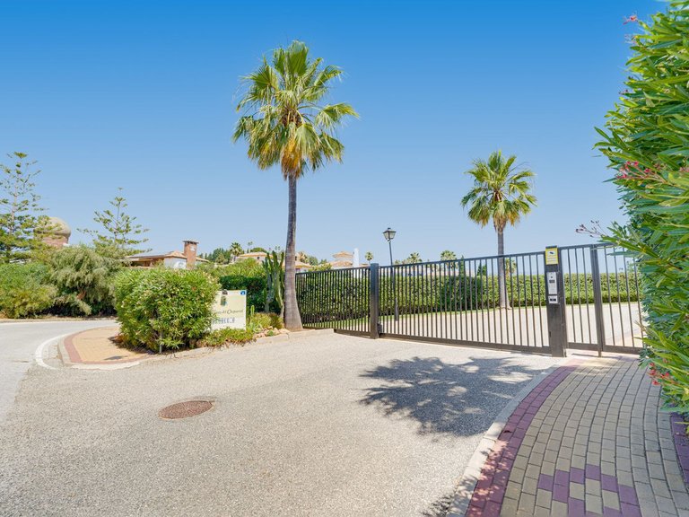 Apartment for Sale in El Chaparral, Malaga 30