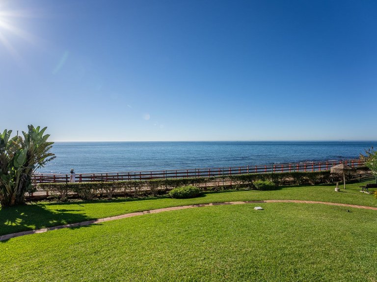 Apartment for Sale in Calahonda, Malaga 29