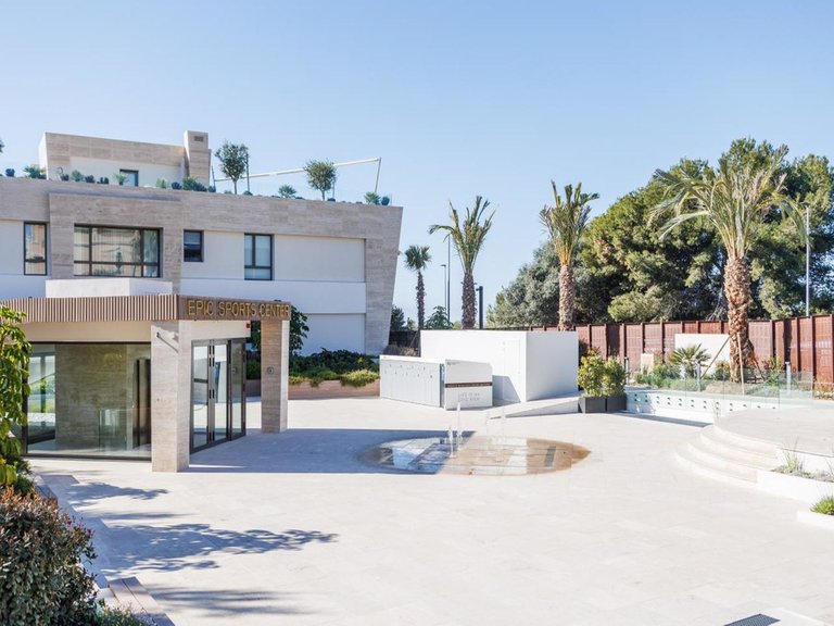 Apartment for Sale in The Golden Mile, Malaga 10