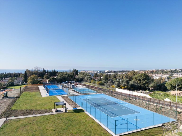 Apartment for Sale in The Golden Mile, Malaga 20