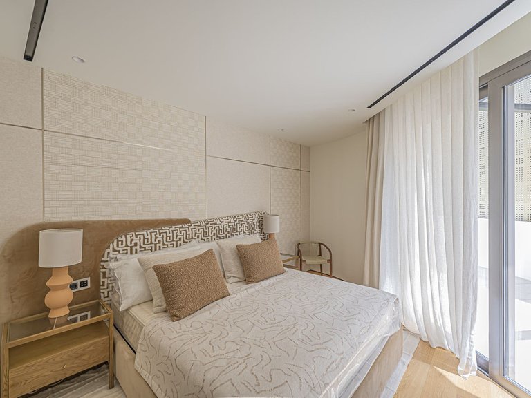 Apartment for Sale in The Golden Mile, Malaga 3