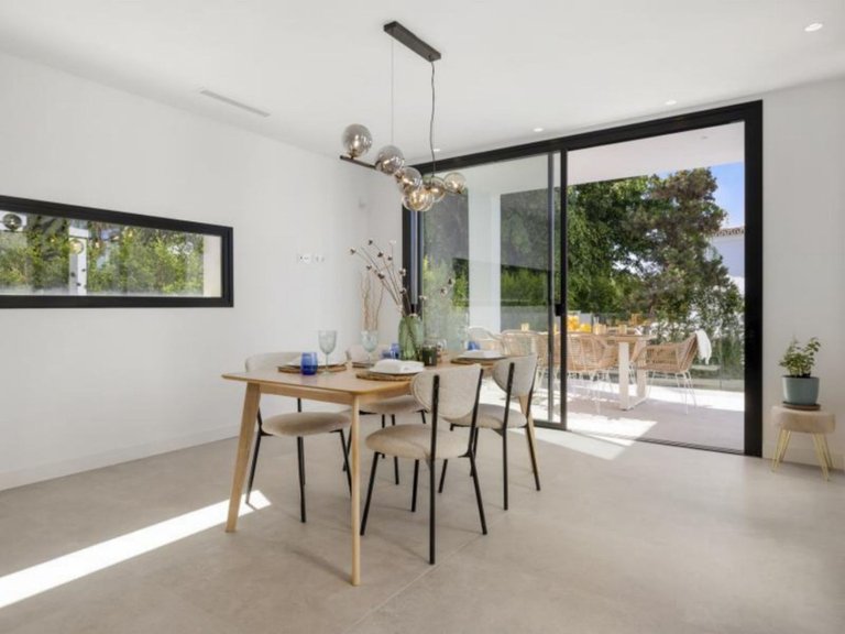 Villa for Sale in Marbesa, Malaga 15