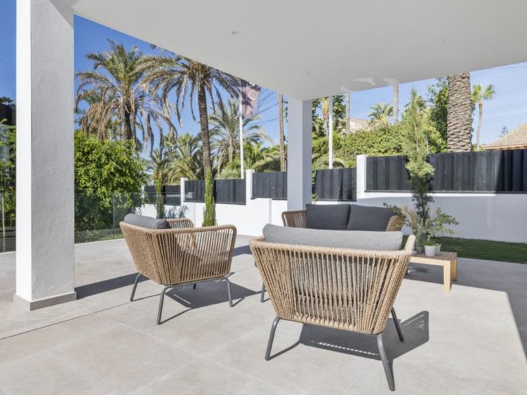 Villa for Sale in Marbesa, Malaga 20