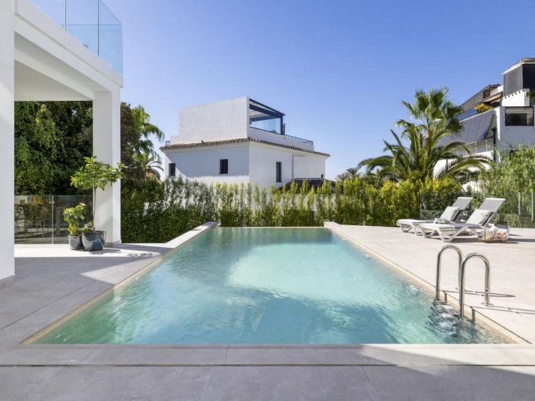 Villa for Sale in Marbesa, Malaga 4