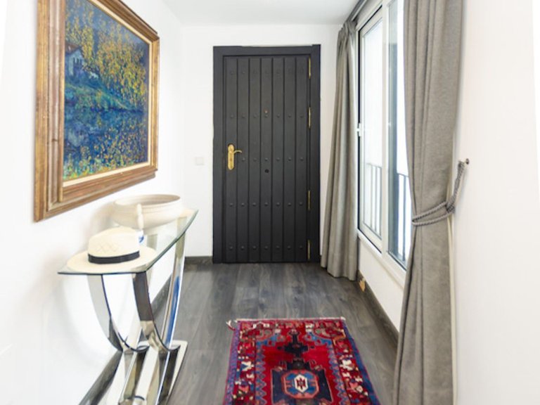 Villa for Sale in Puerto Banus, Malaga 24