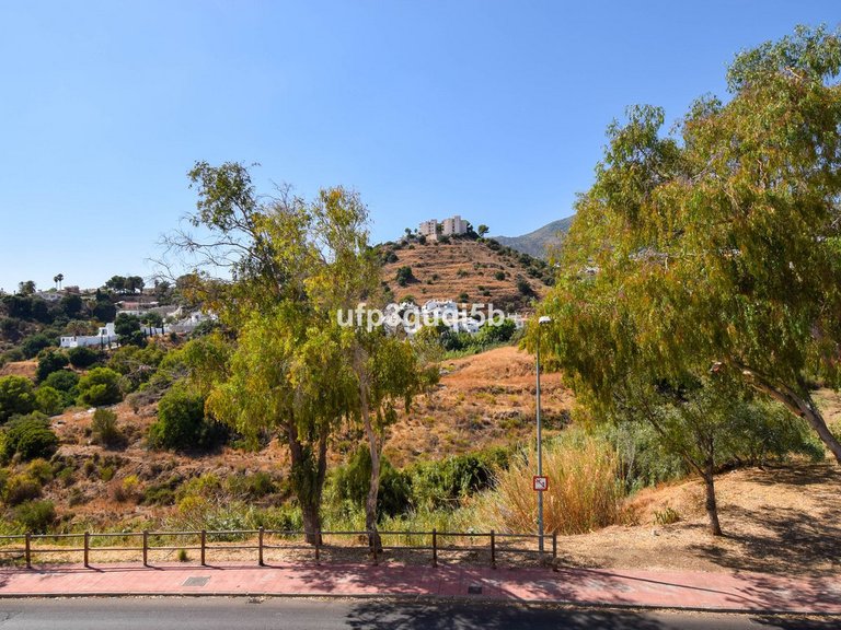 Apartment for Sale in Torrequebrada, Malaga 4