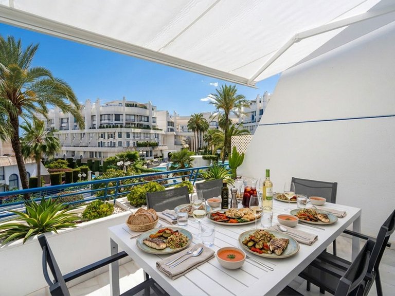 Apartment for Sale in Marbella, Malaga 1