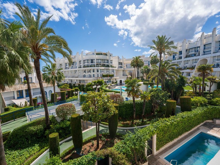Apartment for Sale in Marbella, Malaga 24