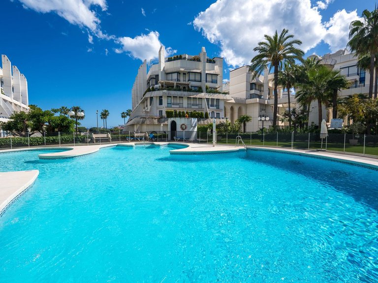 Apartment for Sale in Marbella, Malaga 33