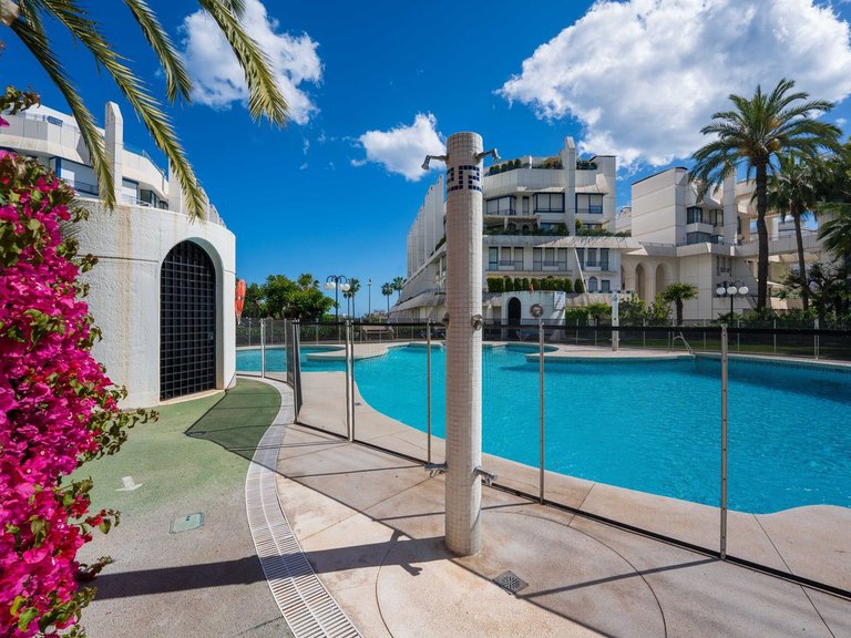 Apartment for Sale in Marbella, Malaga 35