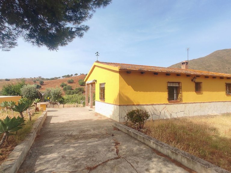 Villa for Sale in La Cala, Malaga 15