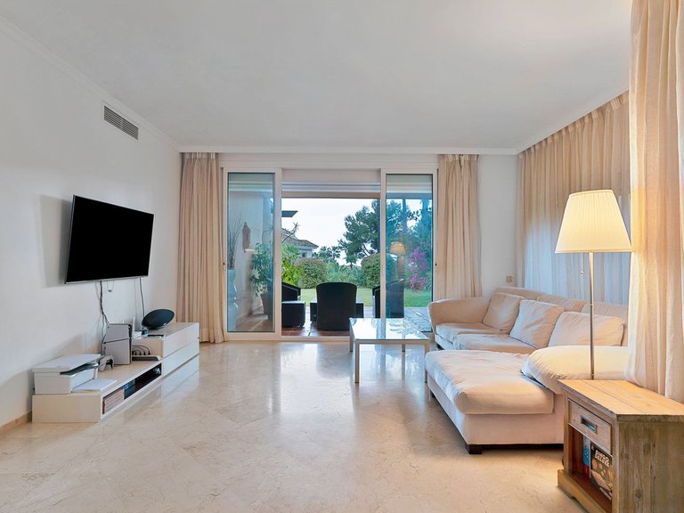 Apartment for Sale in Sierra Blanca, Malaga 3