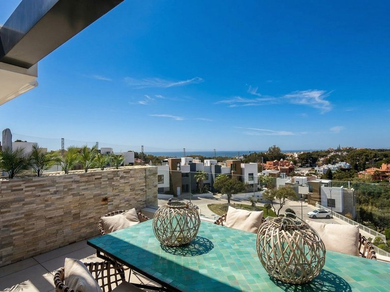 Apartment for Sale in Cabopino, Malaga 11