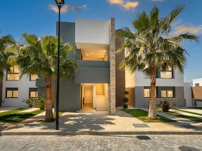 Apartment for Sale in Cabopino, Malaga 32