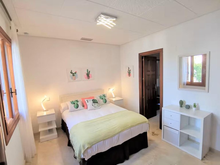 Apartment for Sale in Nueva Andalucía, Malaga 10