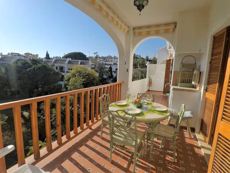 Apartment for Sale in Nueva Andalucía, Malaga 13