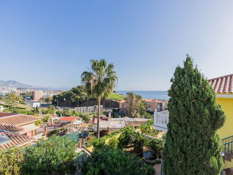 Villa for Sale in Fuengirola, Malaga 1