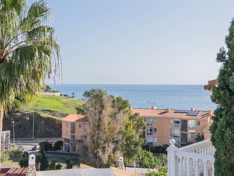 Villa for Sale in Fuengirola, Malaga 2
