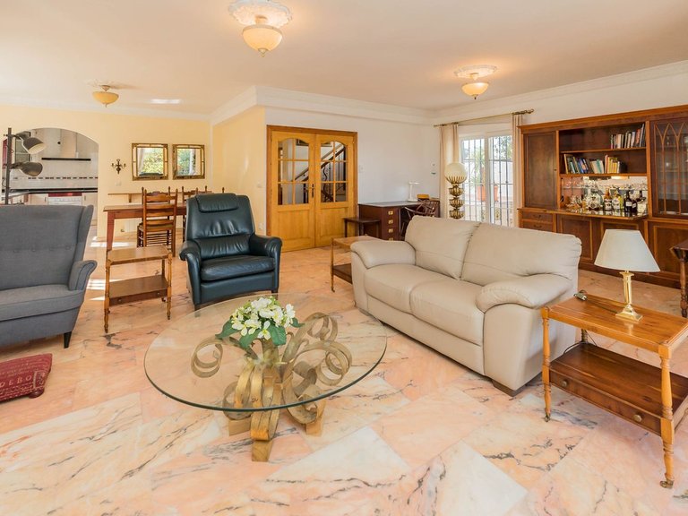 Villa for Sale in Fuengirola, Malaga 25