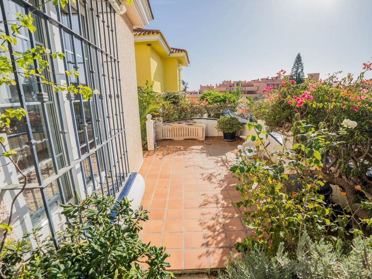Villa for Sale in Fuengirola, Malaga 44