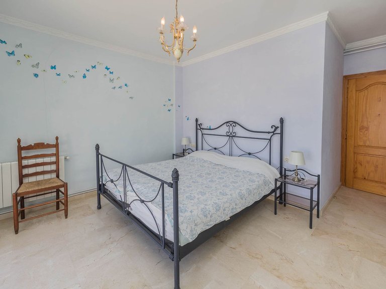 Villa for Sale in Fuengirola, Malaga 5