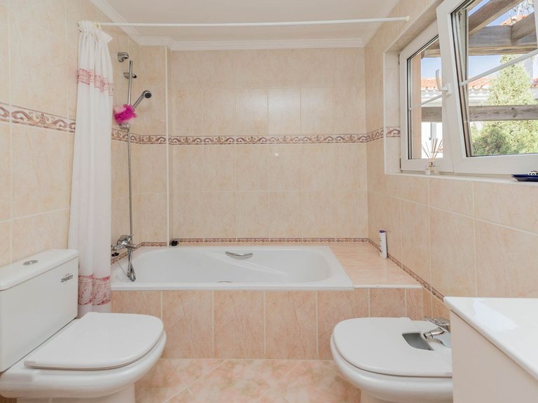 Villa for Sale in Fuengirola, Malaga 6