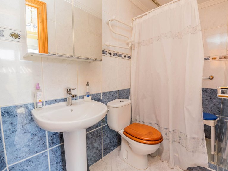 Villa for Sale in Fuengirola, Malaga 8