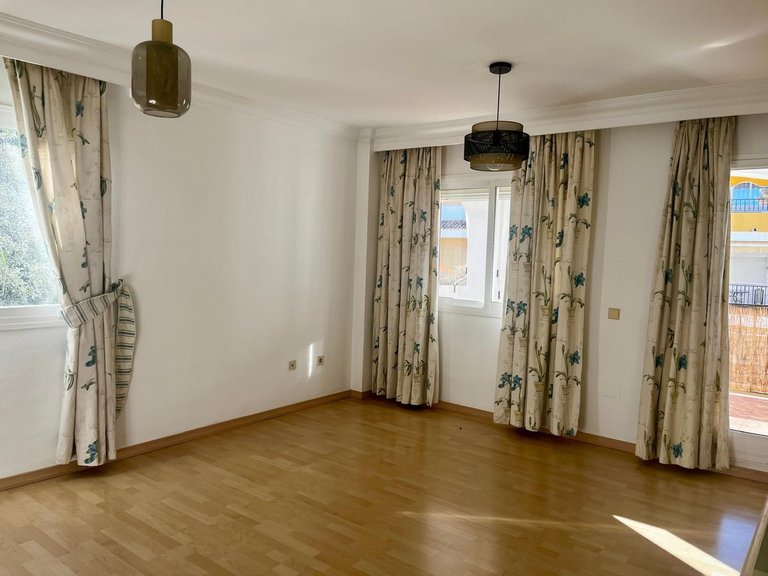 Apartment for Sale in Nagüeles, Malaga 5